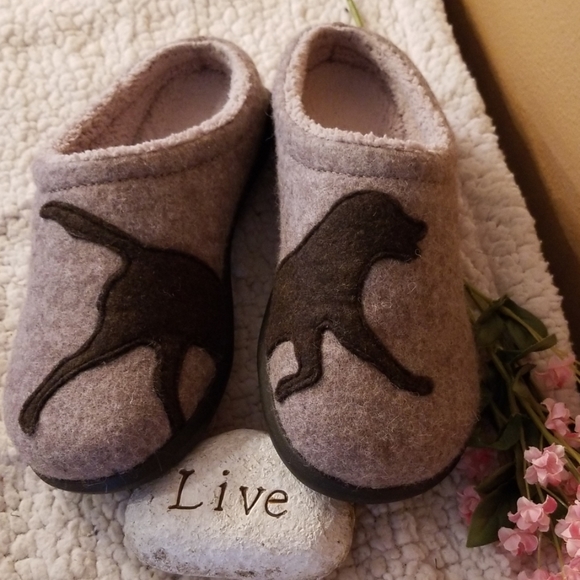 Lands' End Shoes - 🐶Fun Lands End slippers🐶